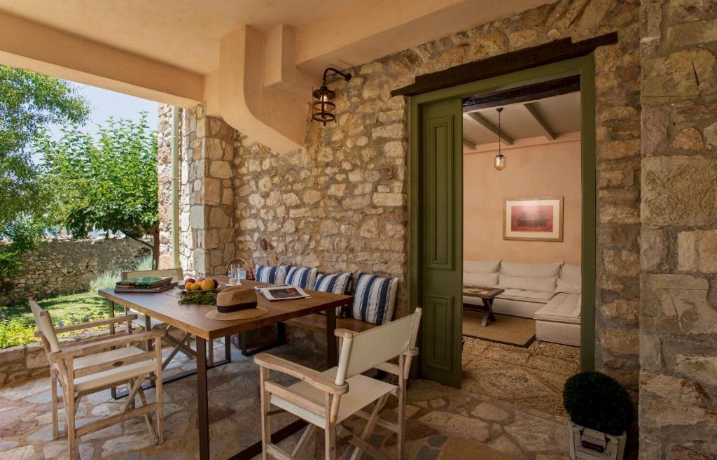 Kyparissia Old Town Lodge With Amazing Sea View Exterior foto